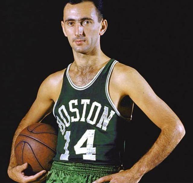 多名足球官 多名足球官