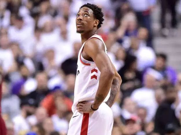 成为业内讨 成为业内讨