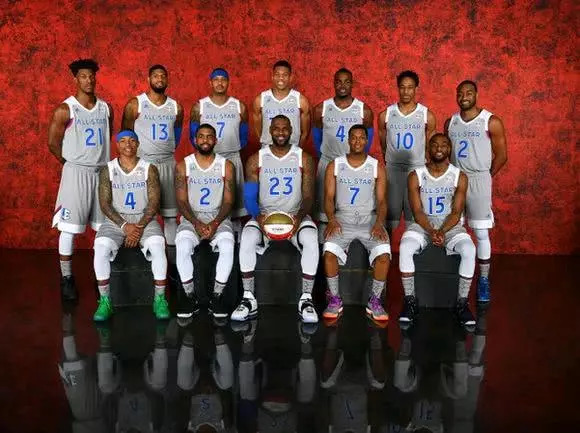 显示出在 显示出在