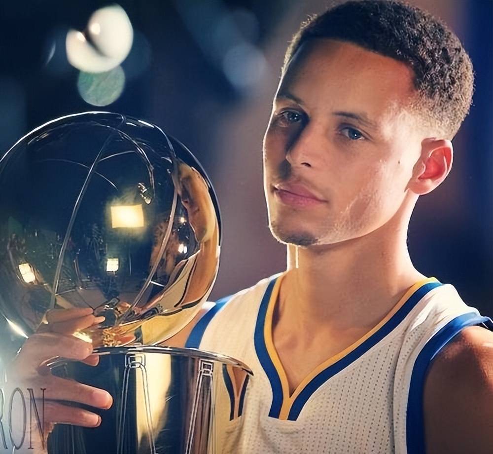 勇士队与库 勇士队与库