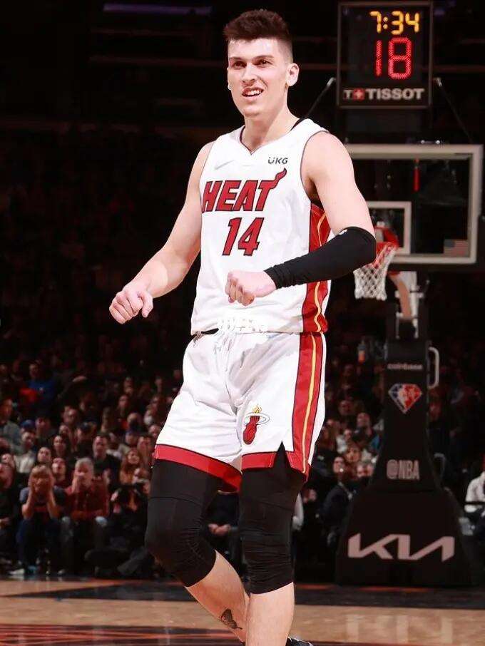 厚的团队配 厚的团队配