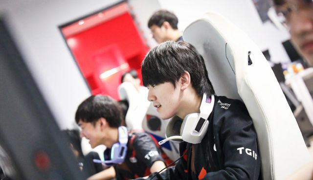 强敌的硬碰 强敌的硬碰