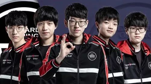 上脱颖而出 上脱颖而出