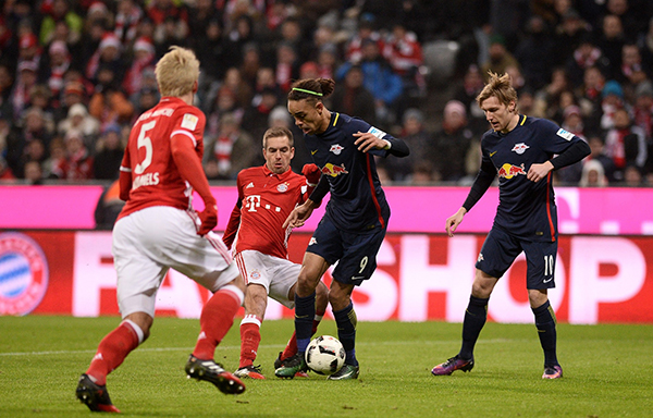 时反复强调 时反复强调