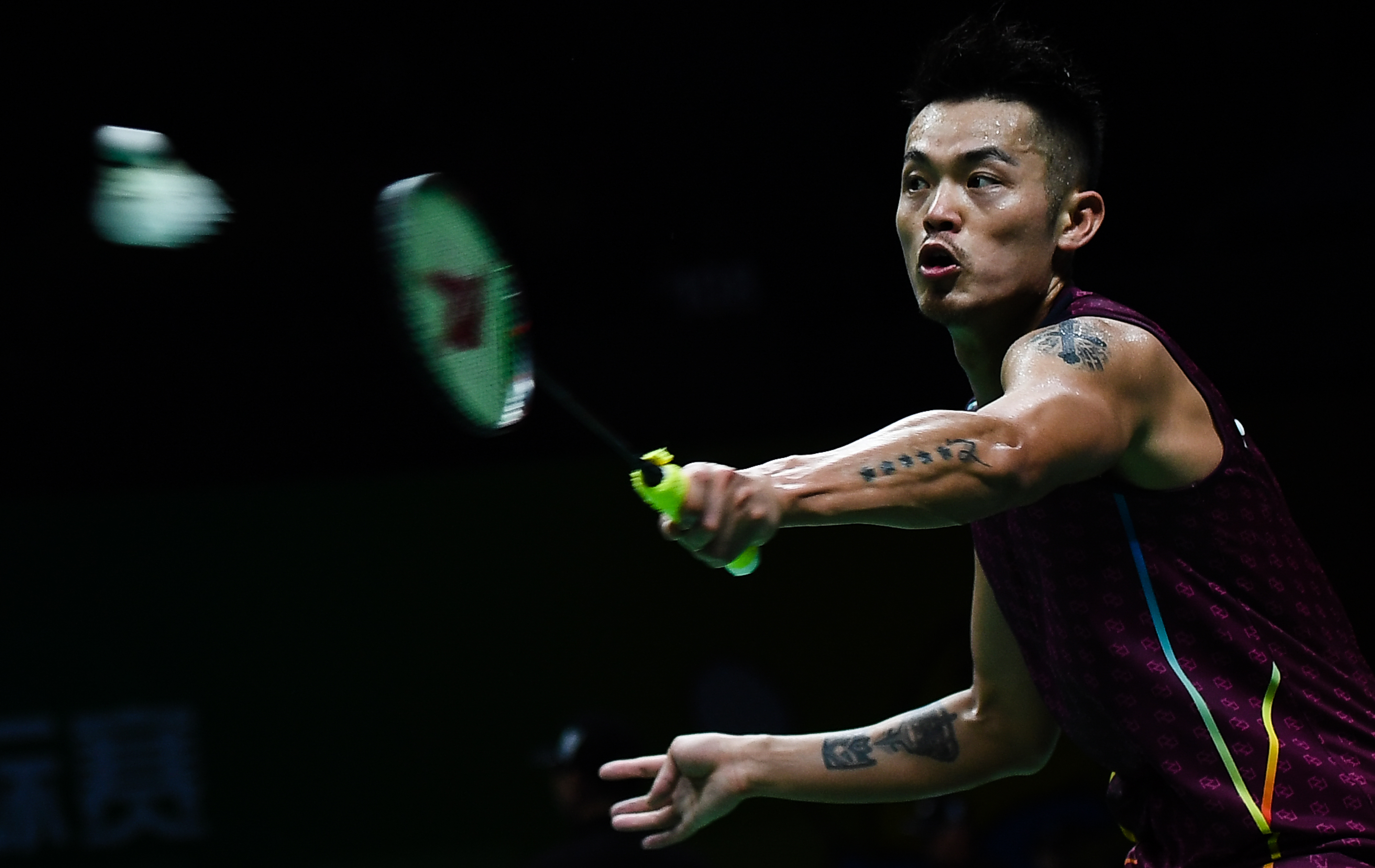 围绕他的特 围绕他的特