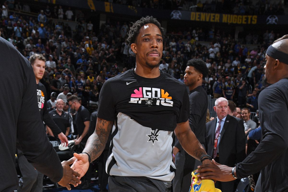 航班延误只 航班延误只