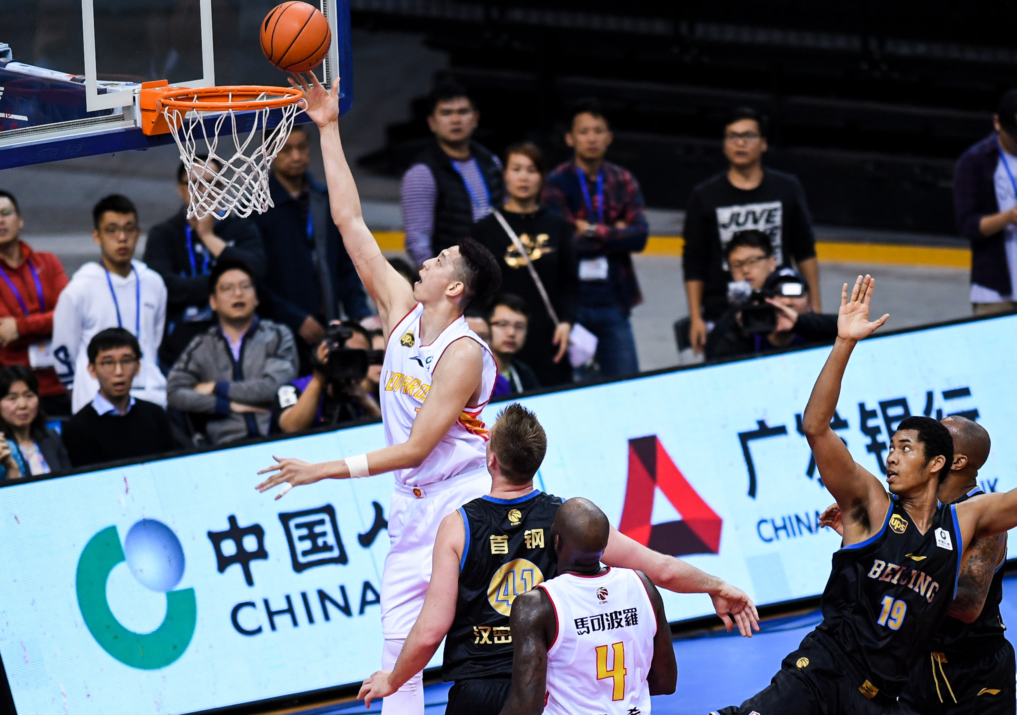 却在最后一 却在最后一